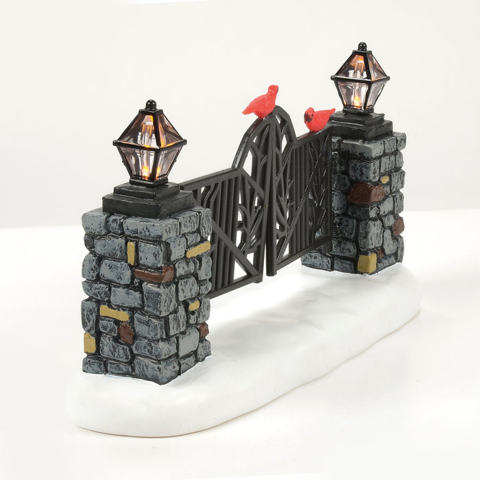 Enesco Cardinal LIT Christmas Gate