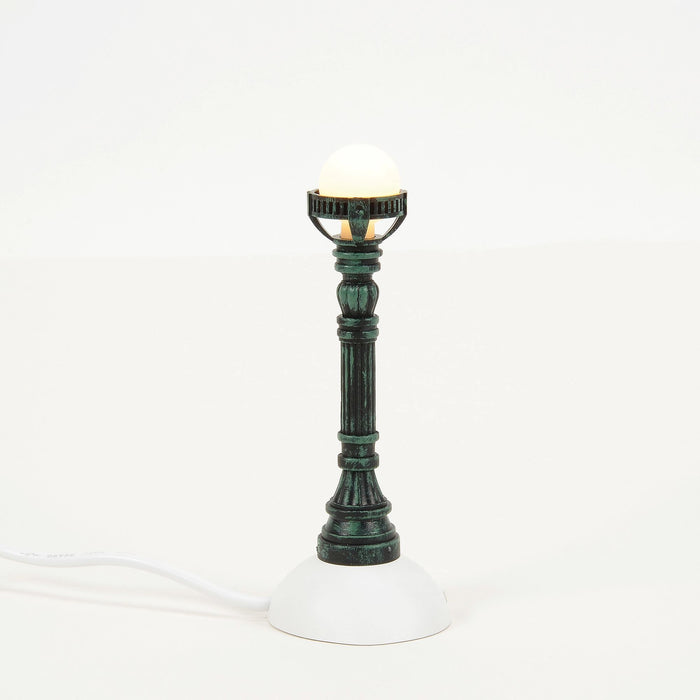 Enesco Copper Lamp Post S/3