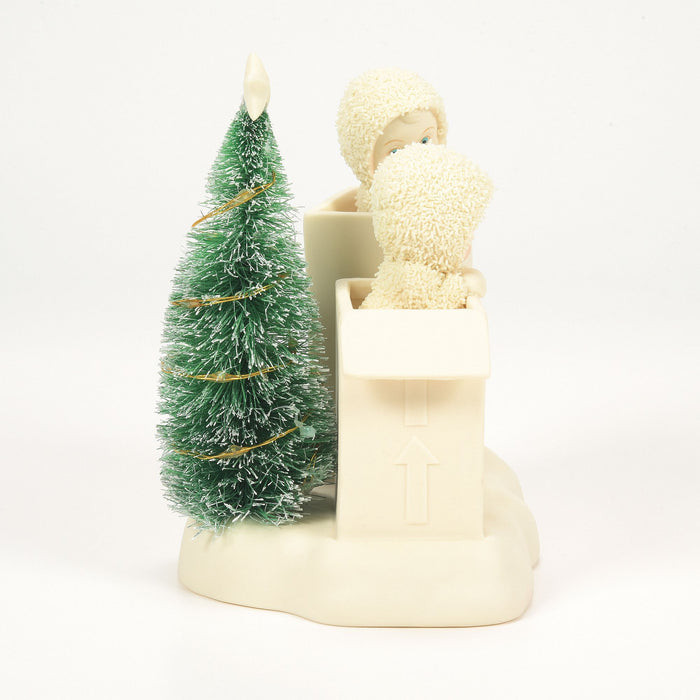 Enesco Frosty Frolic Fort