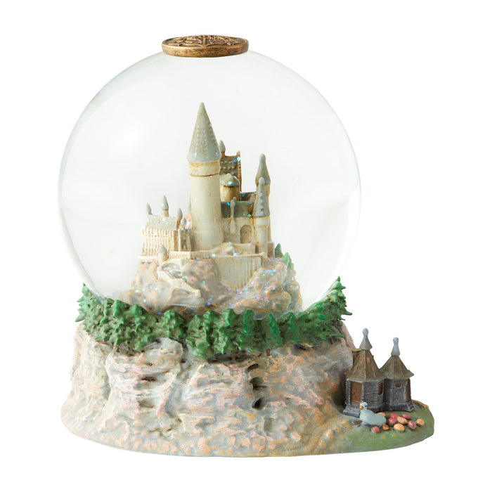 Enesco Hogwarts Castle W/ Hagrid Hut