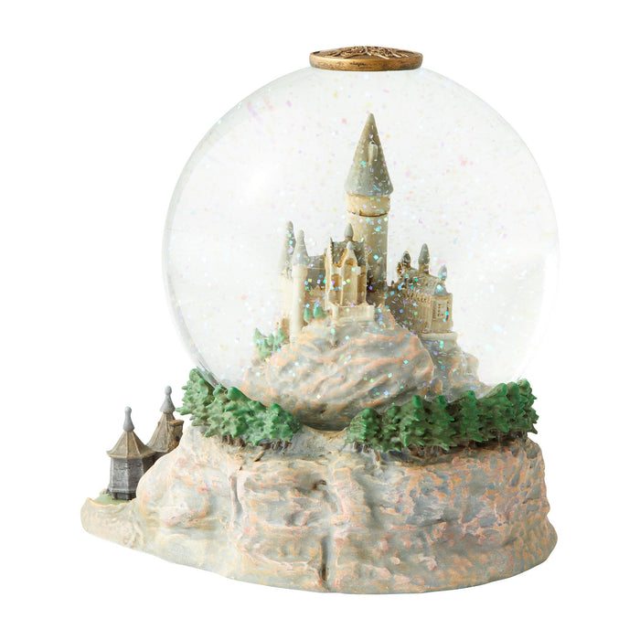 Enesco Hogwarts Castle W/ Hagrid Hut