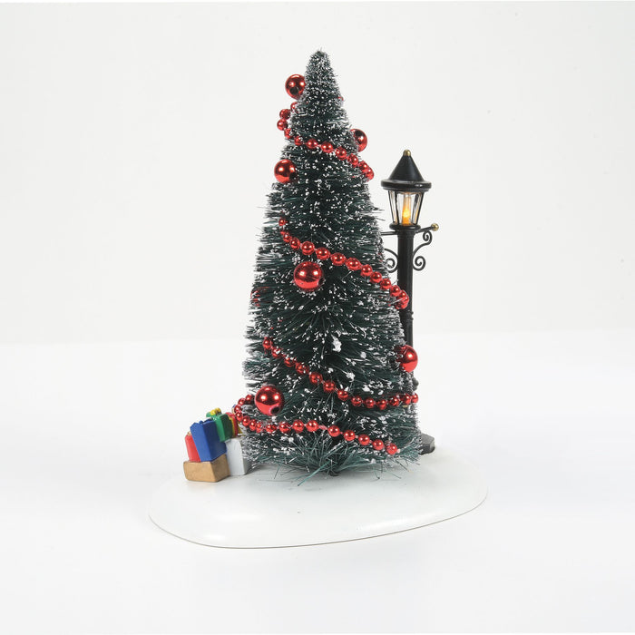 Enesco Lit Christmas Vignette