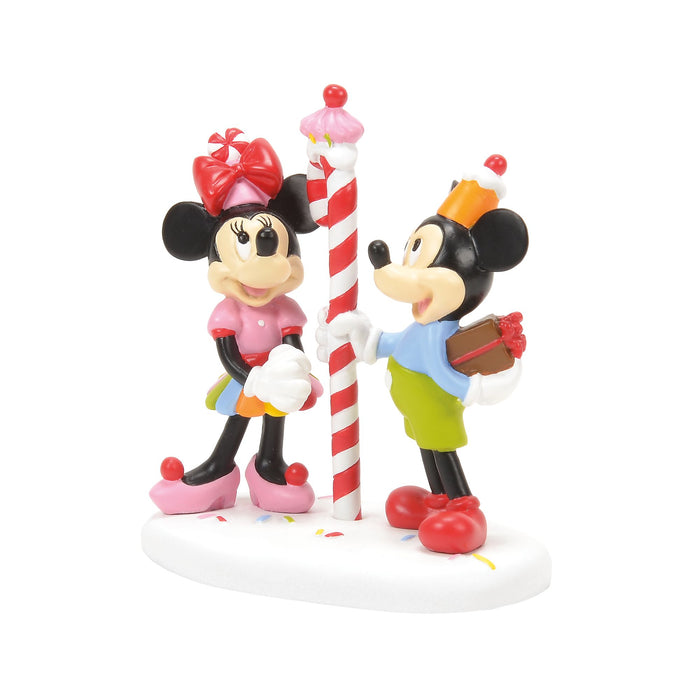 Enesco Mickey & Minnie Share A Treat