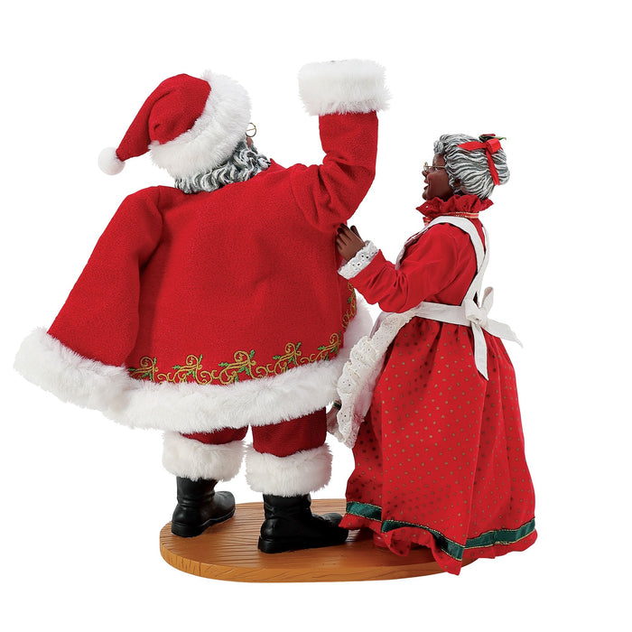 Enesco Santa's New Suit AA