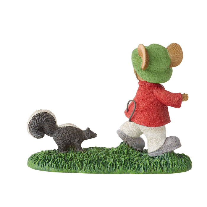 Enesco Skunk Attack Figurine