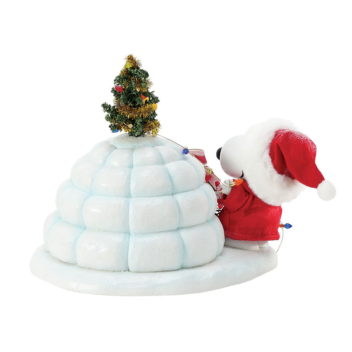 Enesco Snoopy's Puffer Igloo