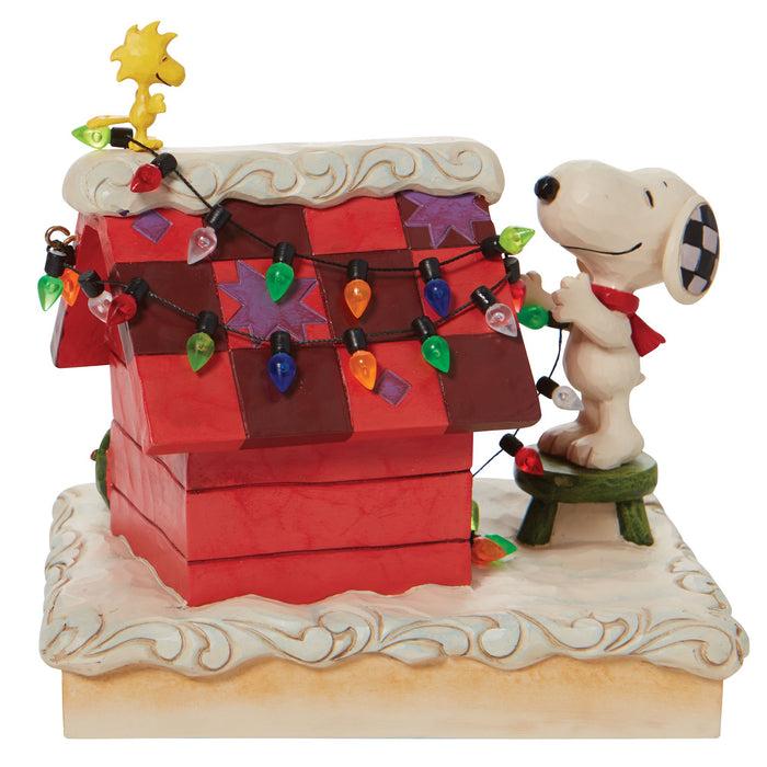 Enesco Snoopy With WS Decorating Dog