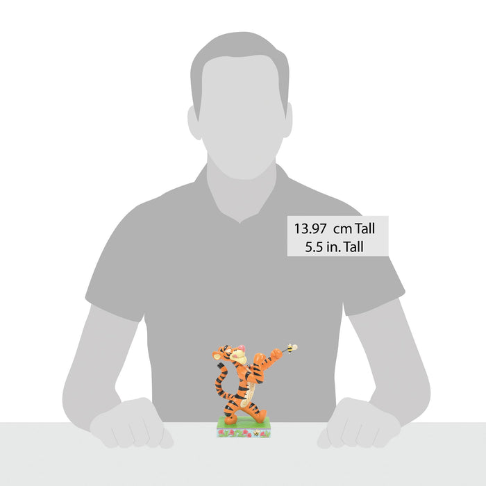 Enesco Tigger Fighting Bee