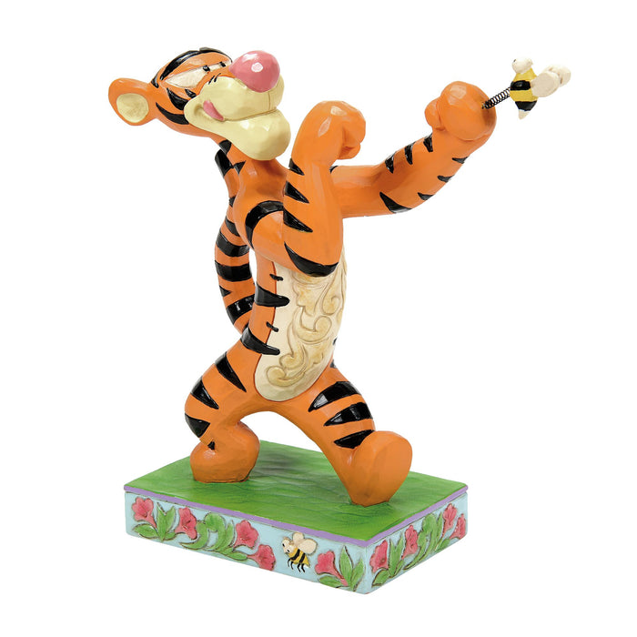 Enesco Tigger Fighting Bee